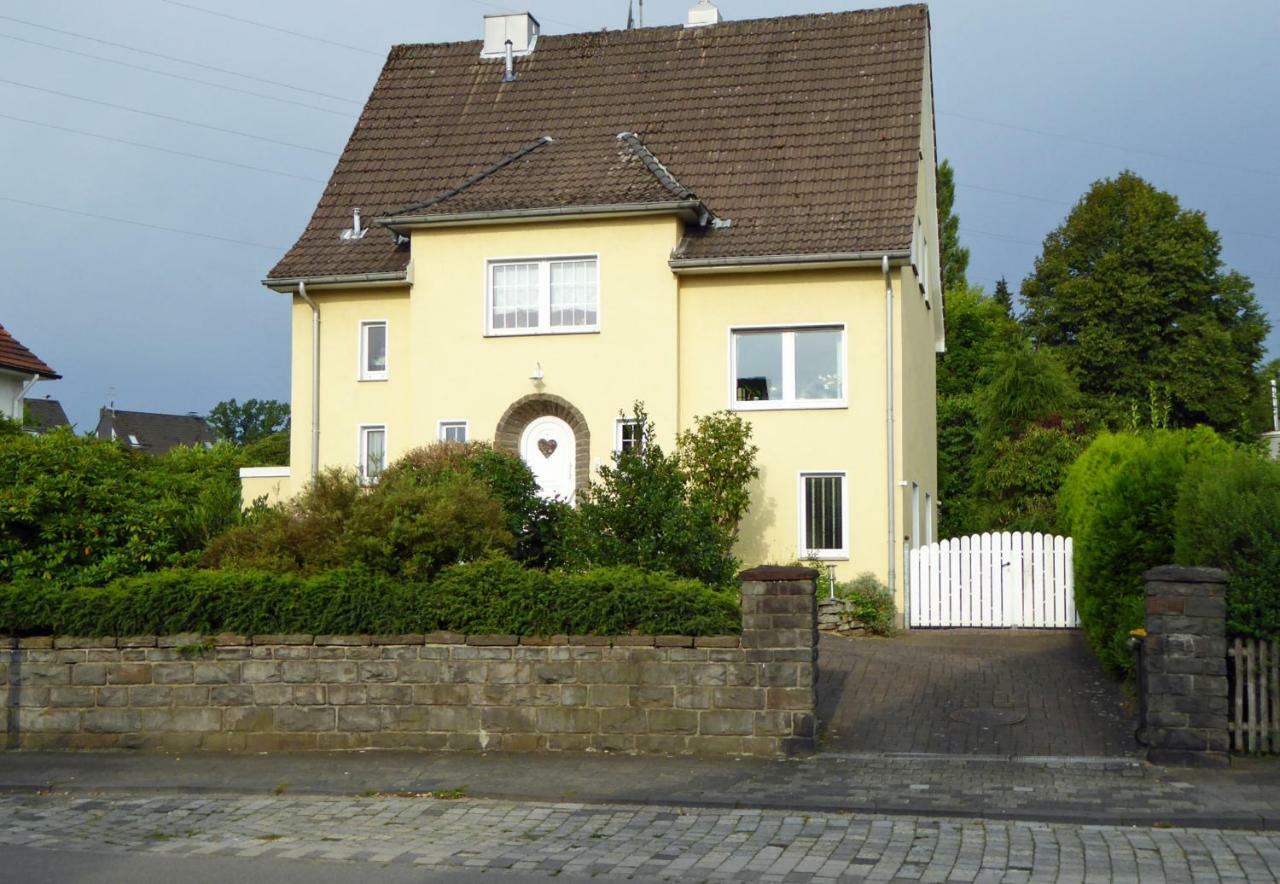 Ferienwohnung Remscheid-Reinshagen エクステリア 写真
